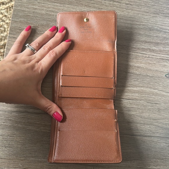 Authentic Louis Vuitton Monogram Canvas Elise Wallet - Picture 6 of 8